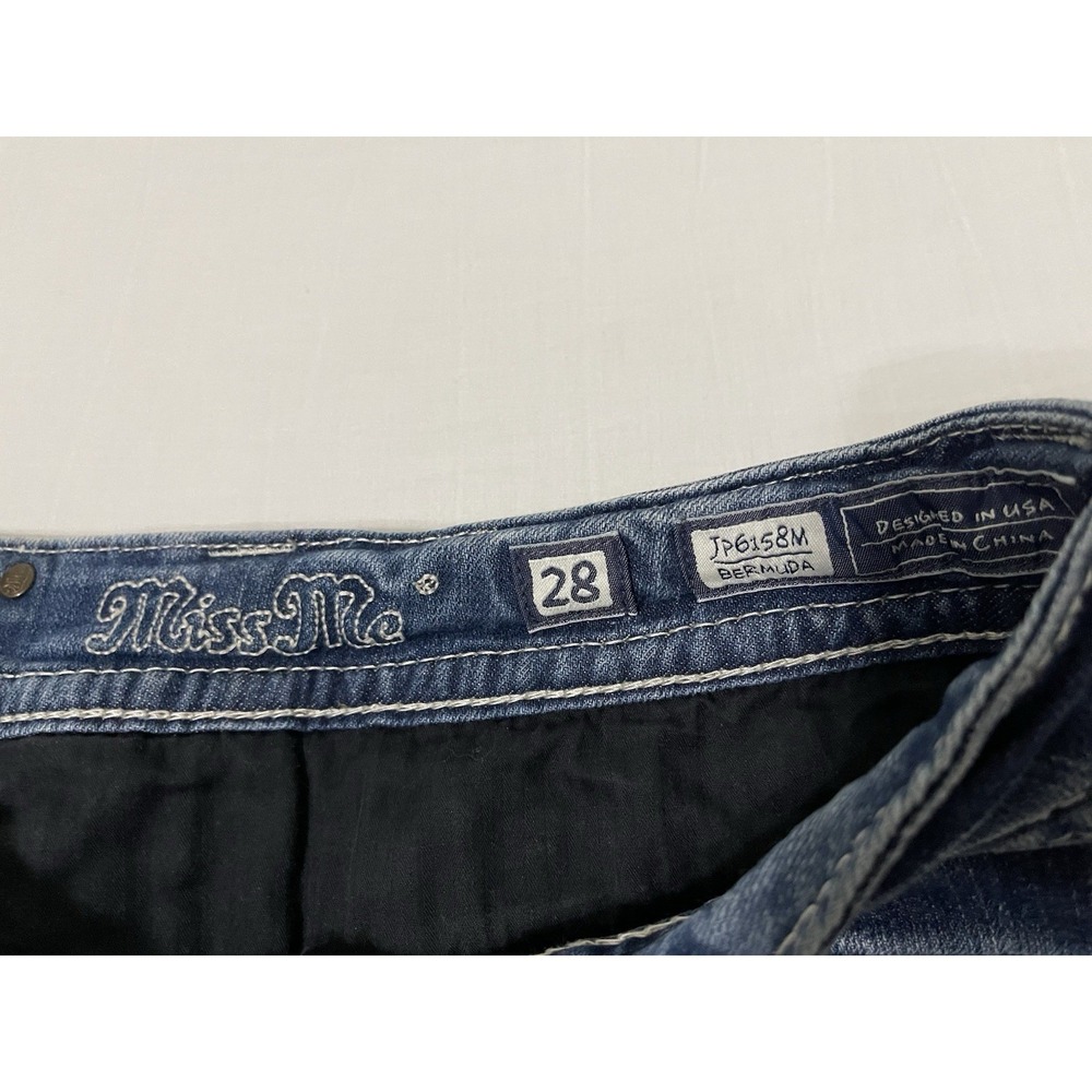 Miss Me Jeans Shorts Size 28 JP6158M Bermuda Embroidered Denim Whiskers - Picture 2 of 8